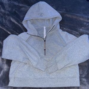 light gray Lululemon scuba